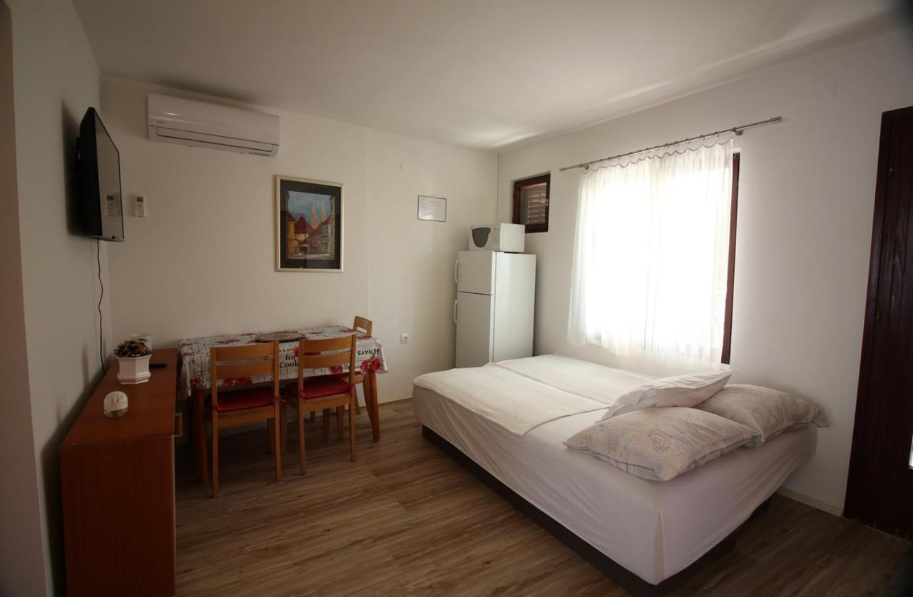 Apartmani Niessner Malinska Dış mekan fotoğraf